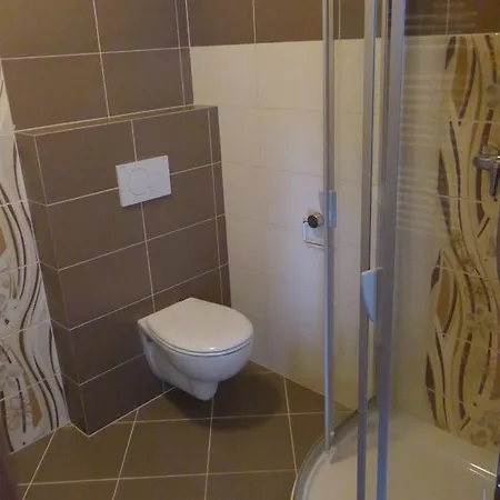 Apartman Tale * טאלה